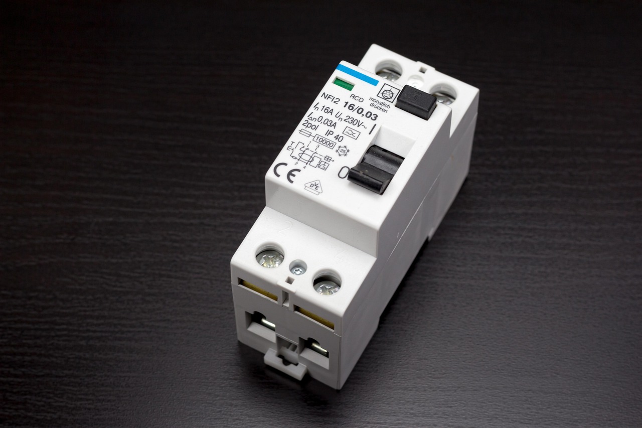 Siemens and ITE Circuit Breakers circuit breakers new used buy sell